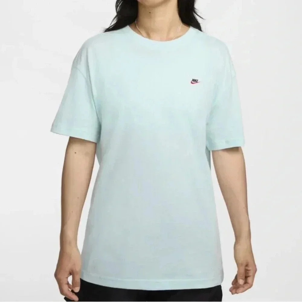 Nike Sportswear women’s T-shirt size XL DZ4685-315